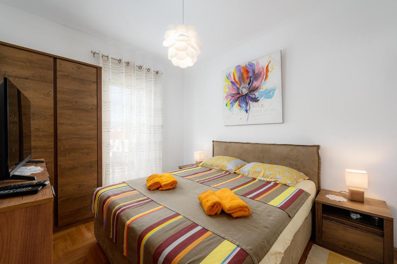 Apartment Ares 13 In Umag Center Экстерьер фото